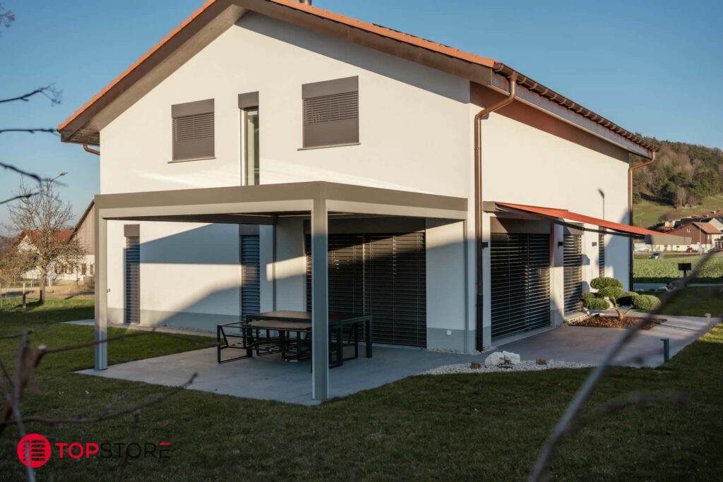 40A7403367_RemediaProd_HD