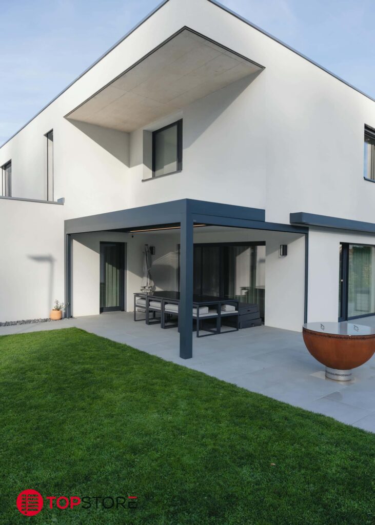 47A7409197_RemediaProd_HD_logo