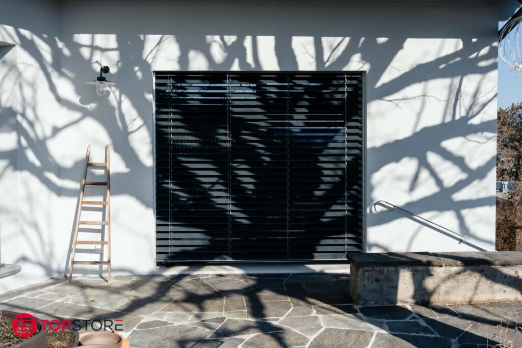 top-stores-exterieurs-a-lamelles-13