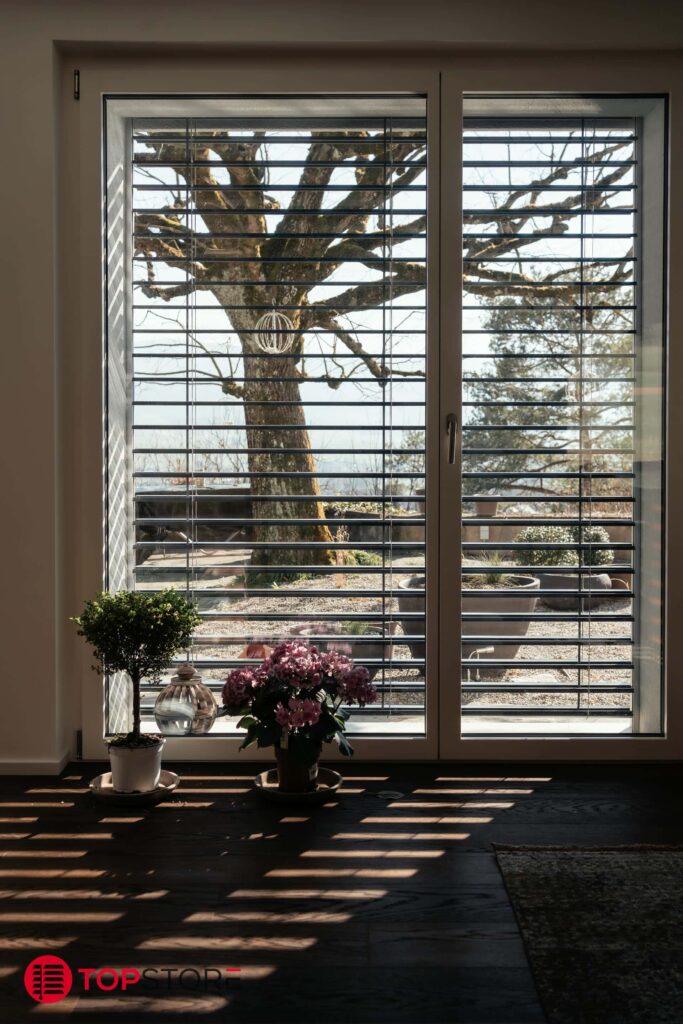 top-stores-exterieurs-a-lamelles-8